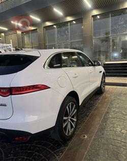 جاگوار F-Pace